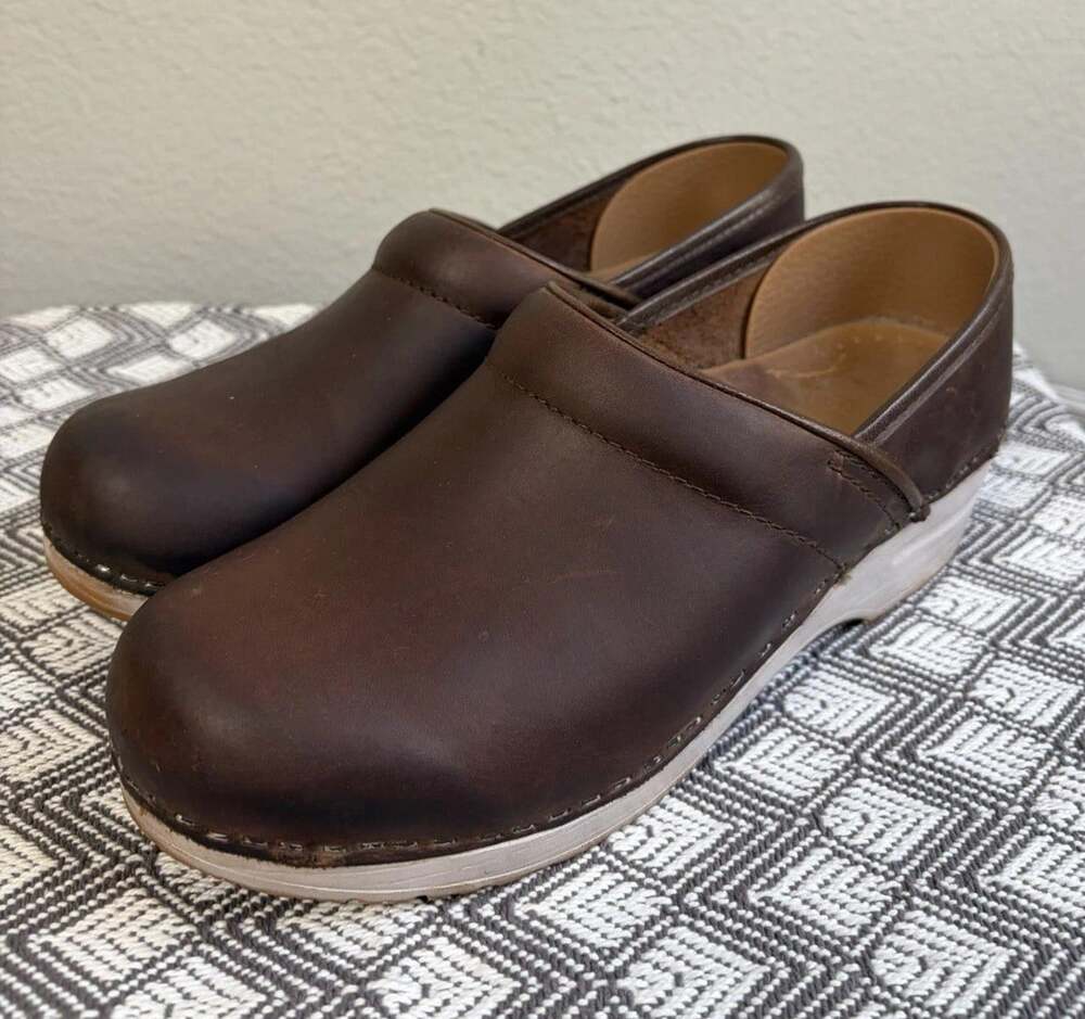 Dansko Brown Leather light sole Professional Clog - Size 37
